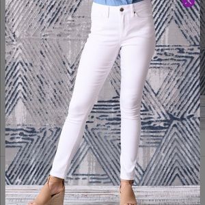 Seven7 skin-fit denim high rise skinny jeans